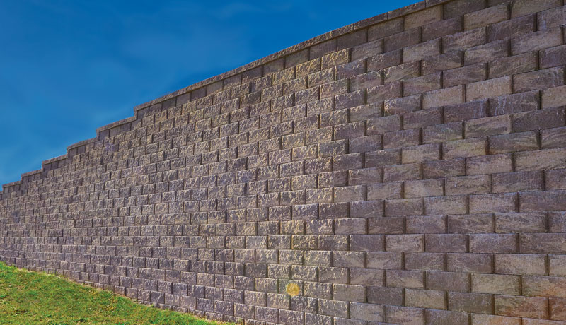 Keystone Hardscapes BroadStone 8-inch RockFace retaining wall installed by Smarter Scapes in Nashville TN