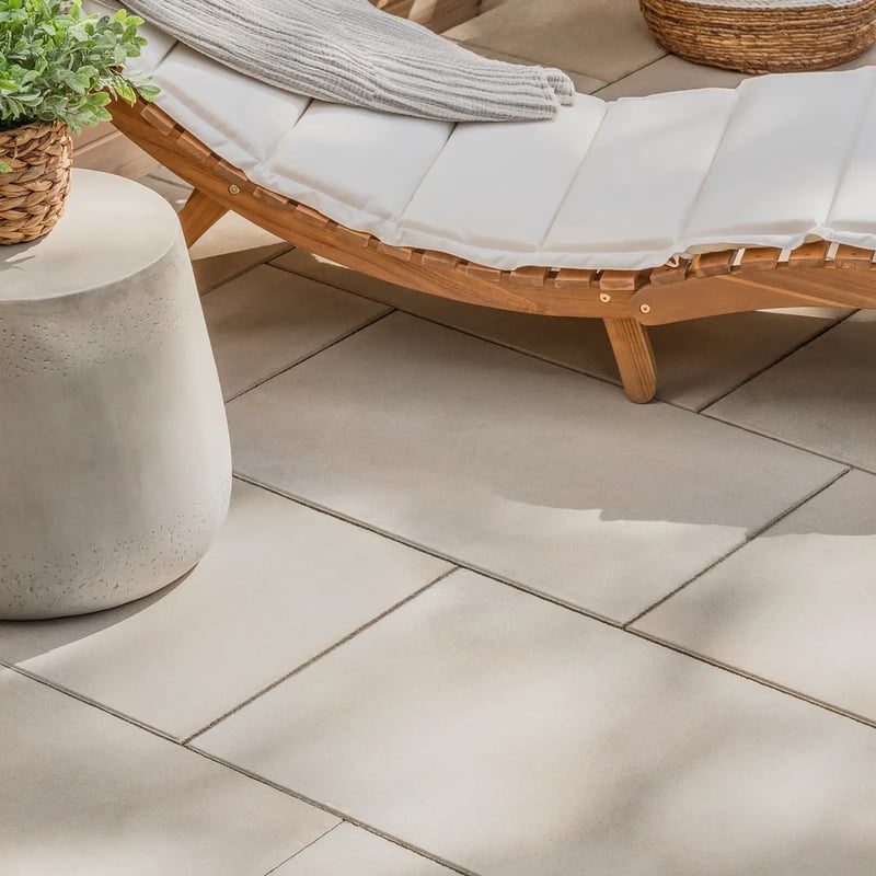 Techo-Bloc Para HD2 smooth patio slab installed by Smarter Scapes in Nashville TN